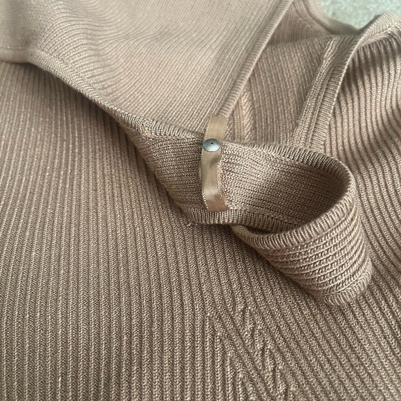 White House Black Market Sweetheart Tank - Picture 3 of 4